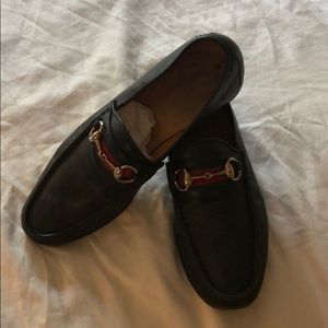 Mens Gucci shoes. Pre owned size 7d.